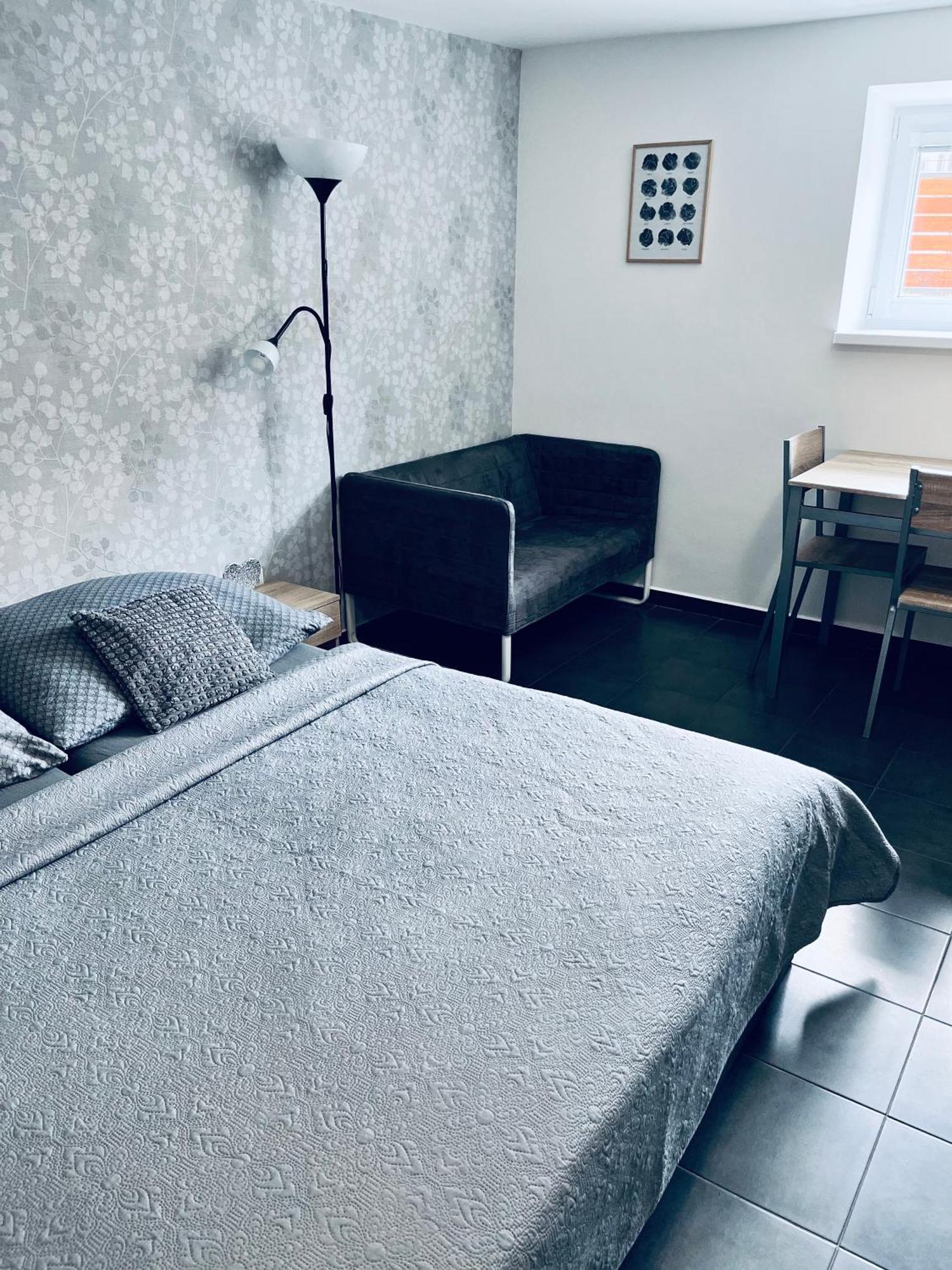 Apartmany Na Zahradni Бржецлав Номер фото